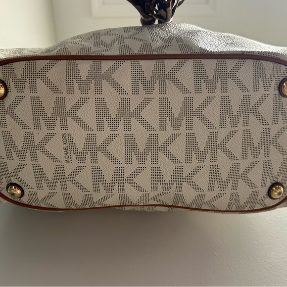 Michael Kors Jet Set Gathered Large Tote EEUC - Picture 3 of 10